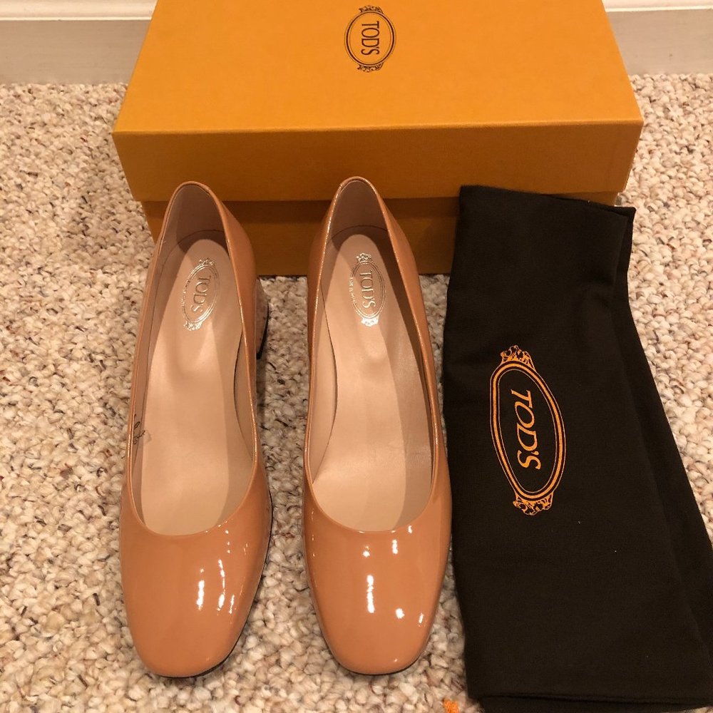 Tod's Patent Leather Pump Blush Size 8.5